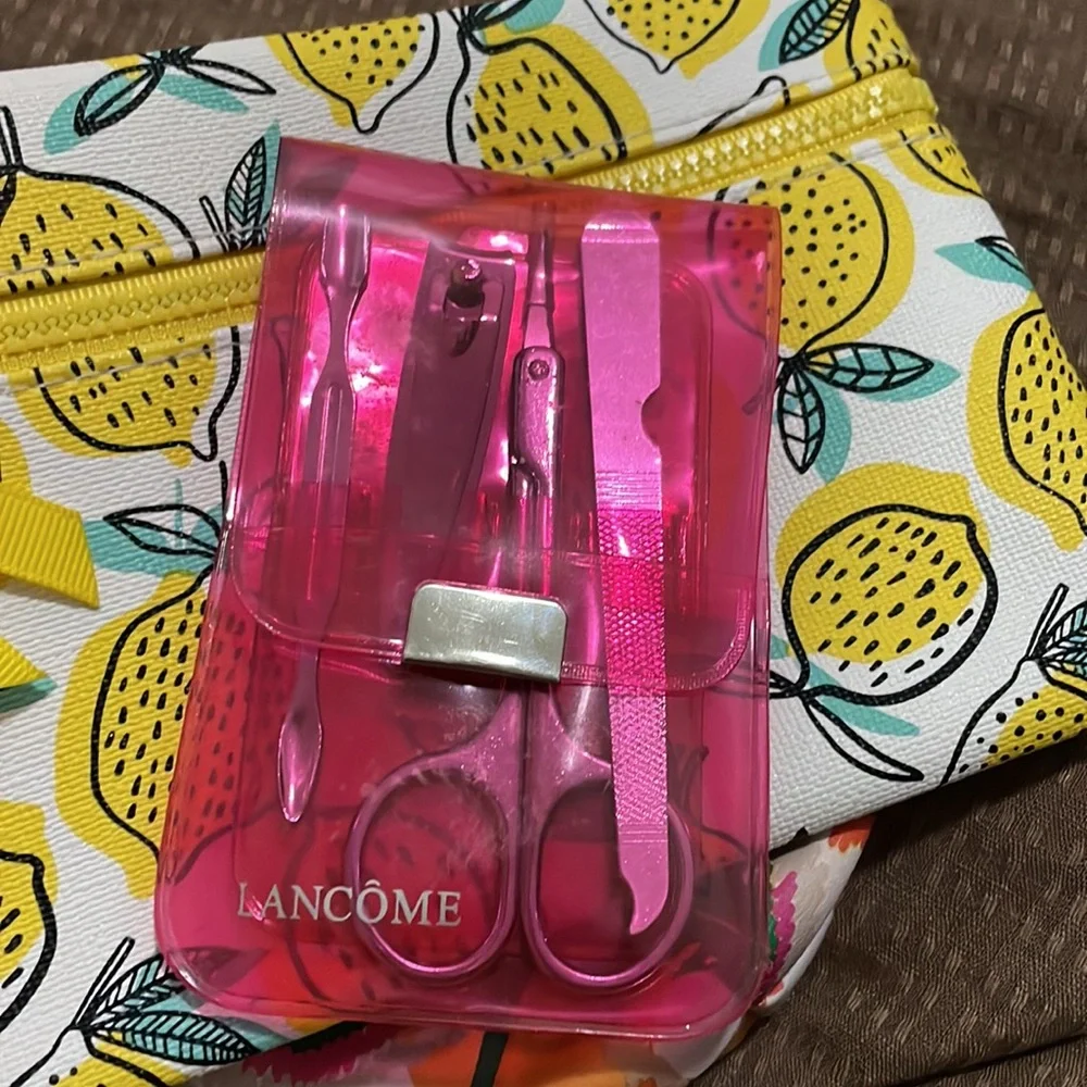 Travel makeup bags bundle